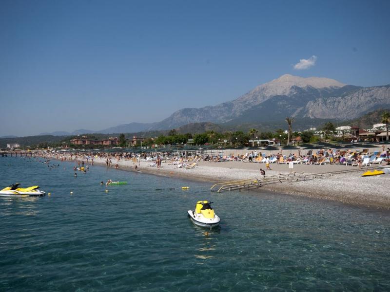 MG White Lilyum Hotel