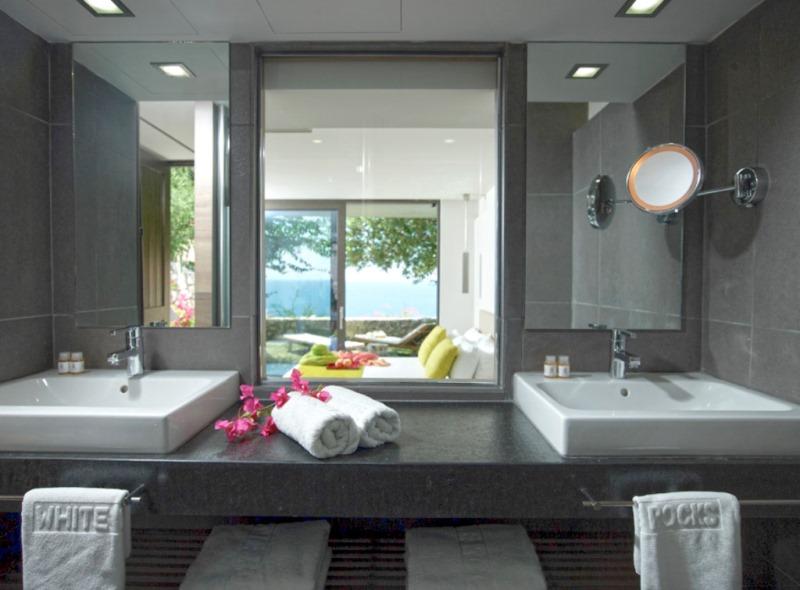 White Rocks Hotel & Bungalows