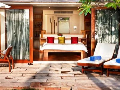 The Sunset Beach Resort & Spa Taling Ngam