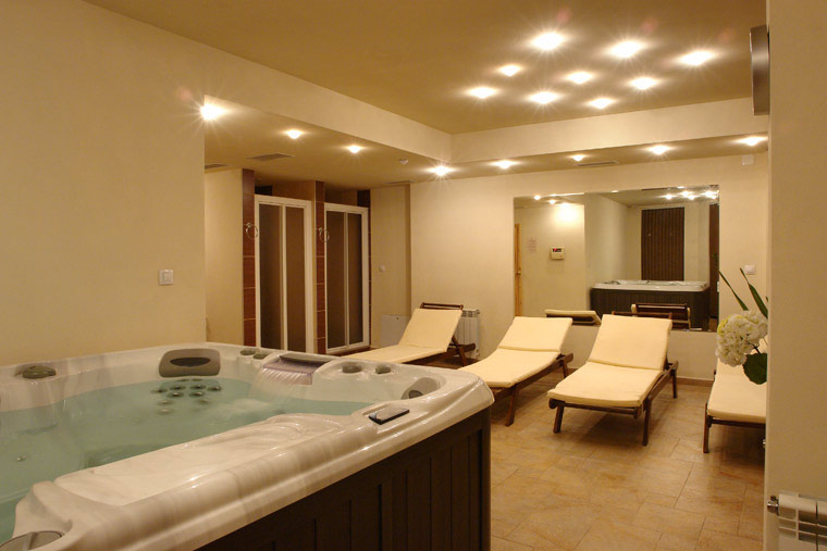 Winslow Atrium (ex.Mountain Residence 1)