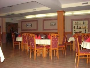 Wolf Hotel