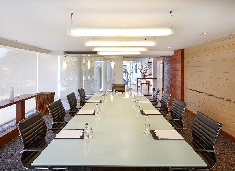 Woodlands Hotel & Resort