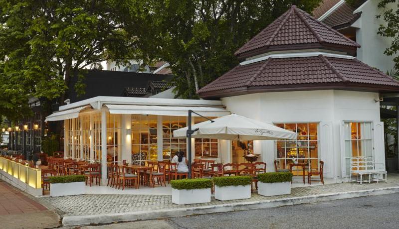 Woodlands Suites Serviced Resideces