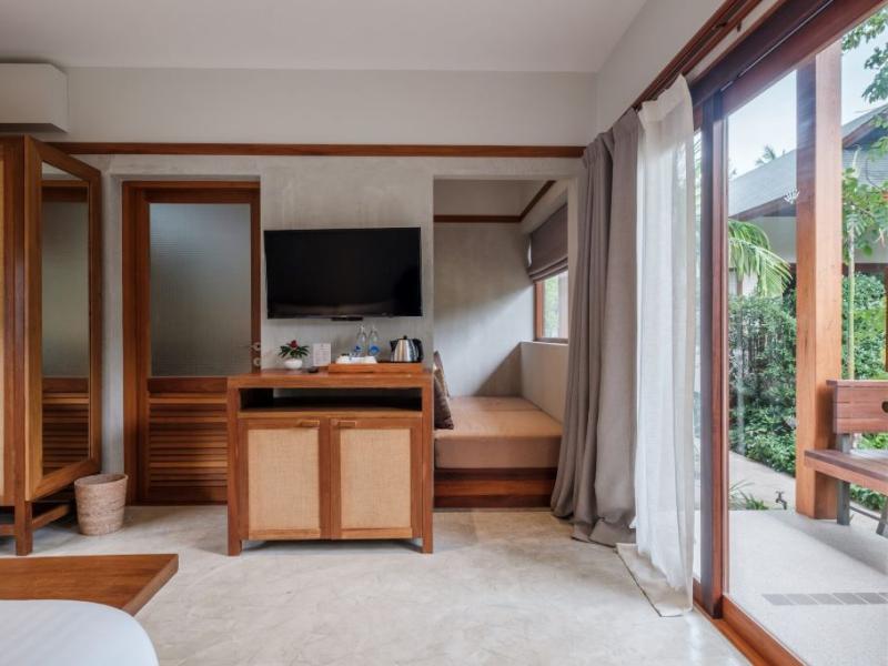 Banana Fan Sea Resort