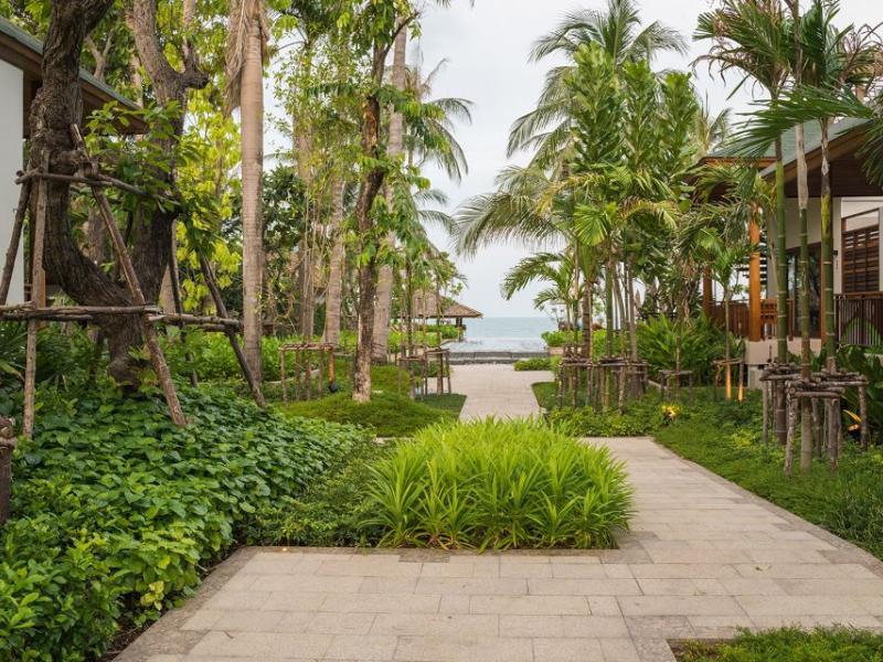 Banana Fan Sea Resort