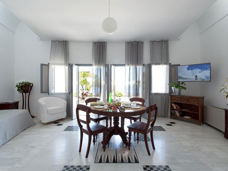 Xenones Filotera Hotel