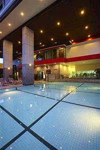 Bandara Suites Silom