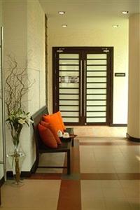 Bandara Suites Silom