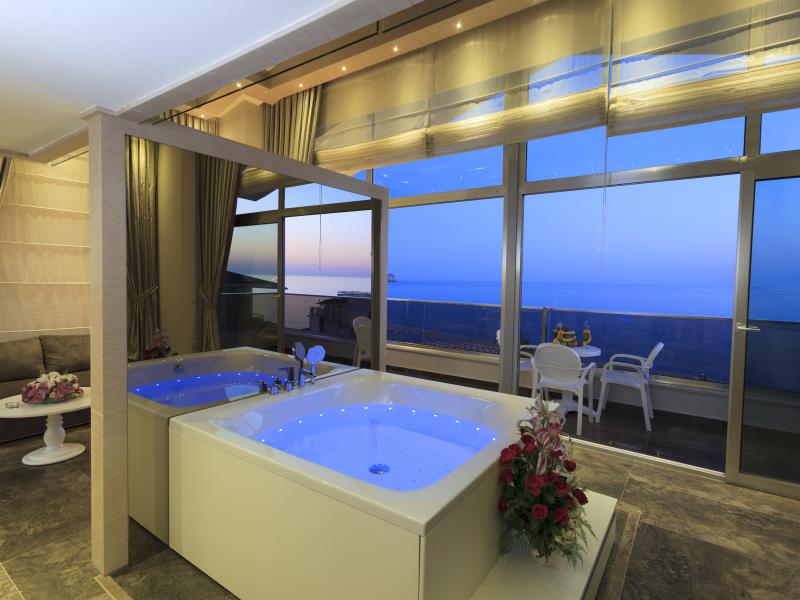 Xperia Saray Beach Hotel