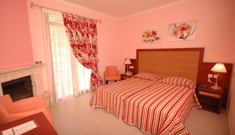4 Epoxes Hotel Spa