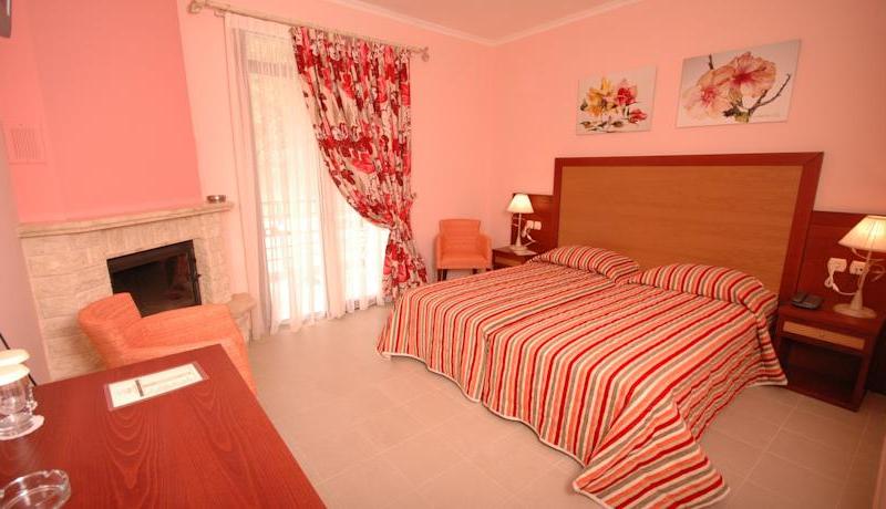 4 Epoxes Hotel Spa