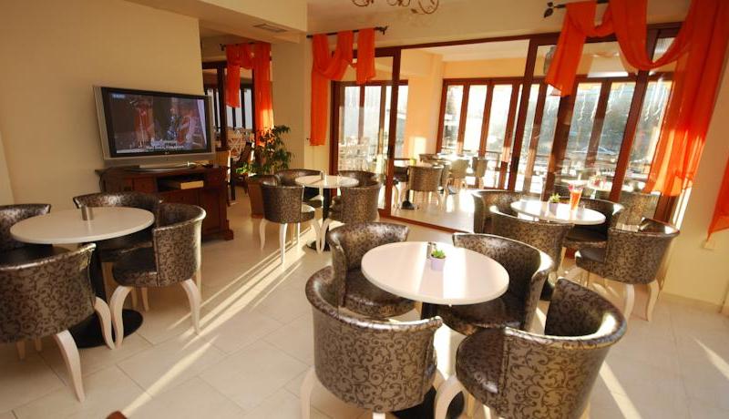 4 Epoxes Hotel Spa
