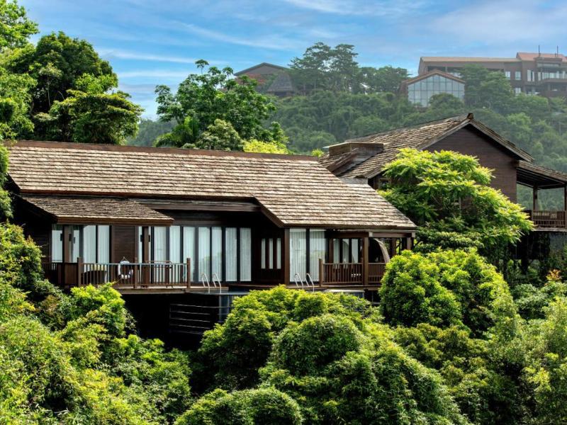 Yalong Bay Earthly Paradise Bird's Nest Resort