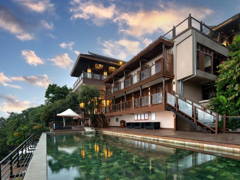 Yalong Bay Earthly Paradise Bird's Nest Resort