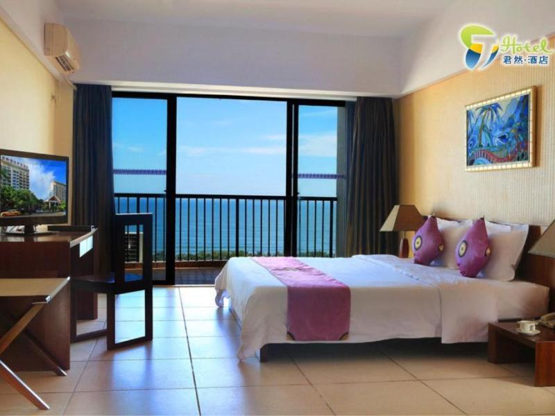 J Hotel (Natural Hot Spring)