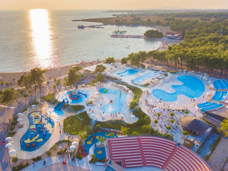 Zaton Holiday Resort - Apartments