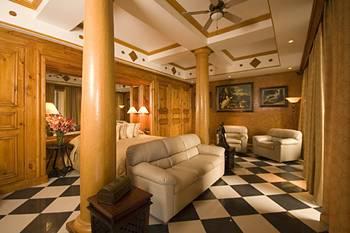 Zephyr Palace