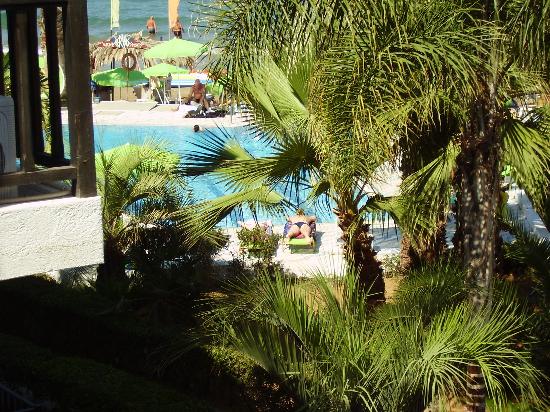 Zervas Beach Hotel