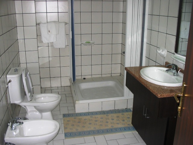 Ziyara Inn Hotel & Suites