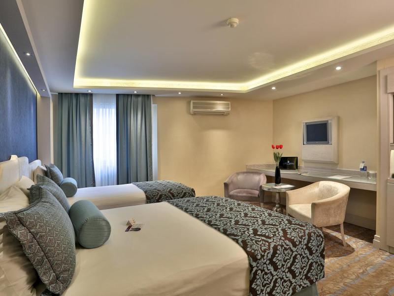 AHC Old City Hotel
