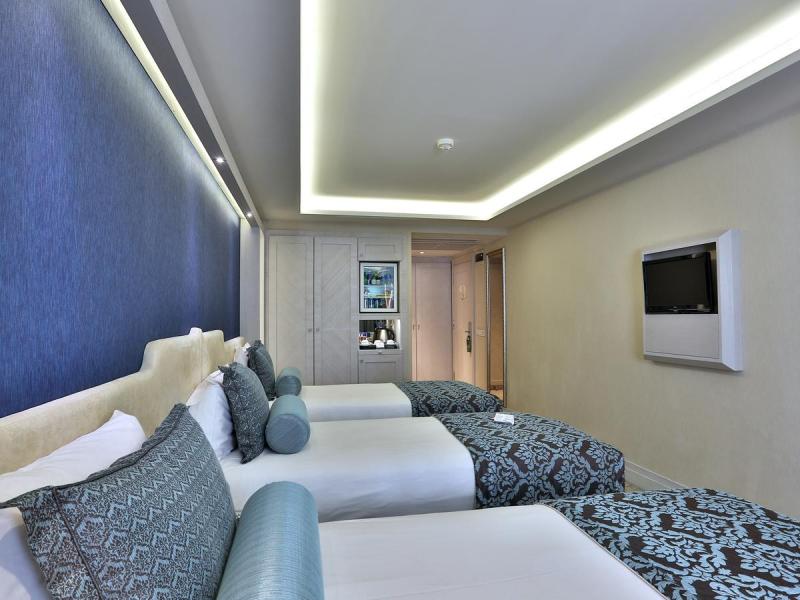 AHC Old City Hotel
