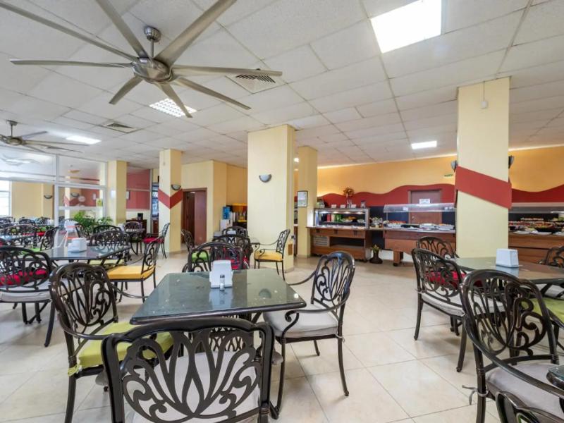 Flamingo Beach Hotel