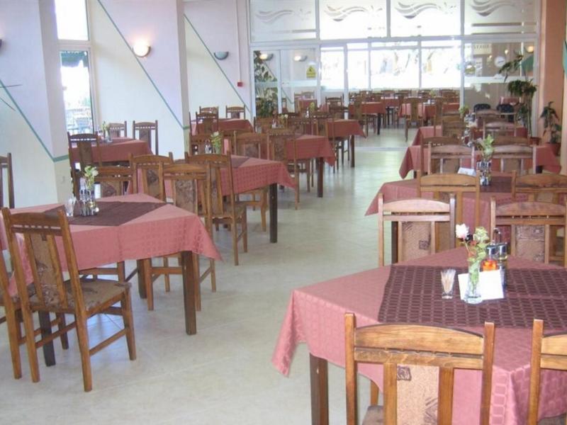 Flamingo Beach Hotel