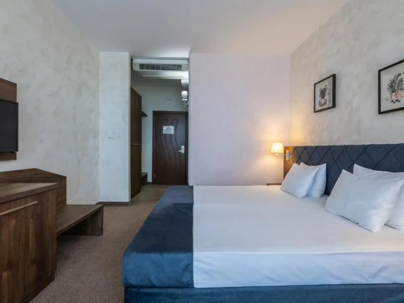 Flamingo Beach Hotel