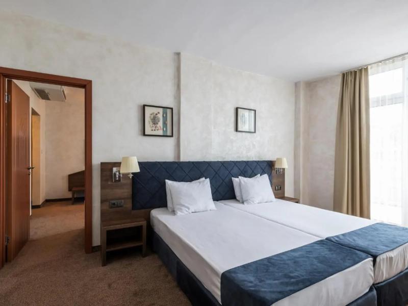 Flamingo Beach Hotel
