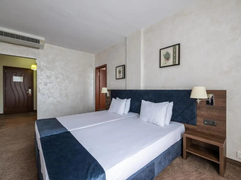 Flamingo Beach Hotel
