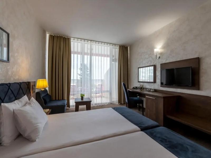 Flamingo Beach Hotel