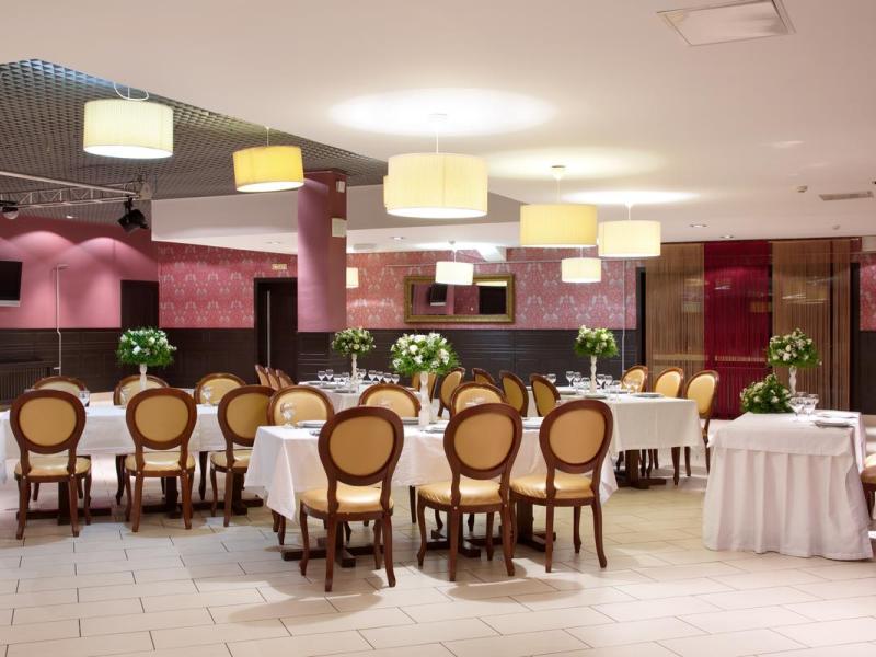 Сусанин Парк Отель