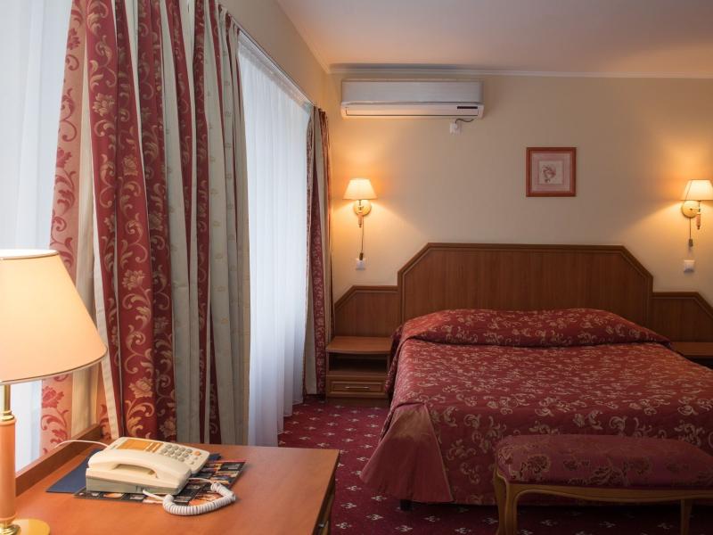 Академическая