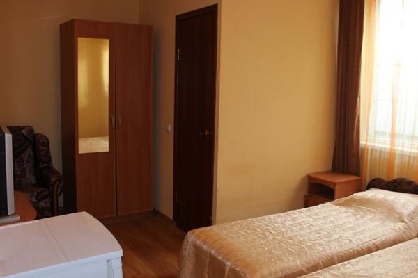 Алые паруса (п. Новомихайловский)