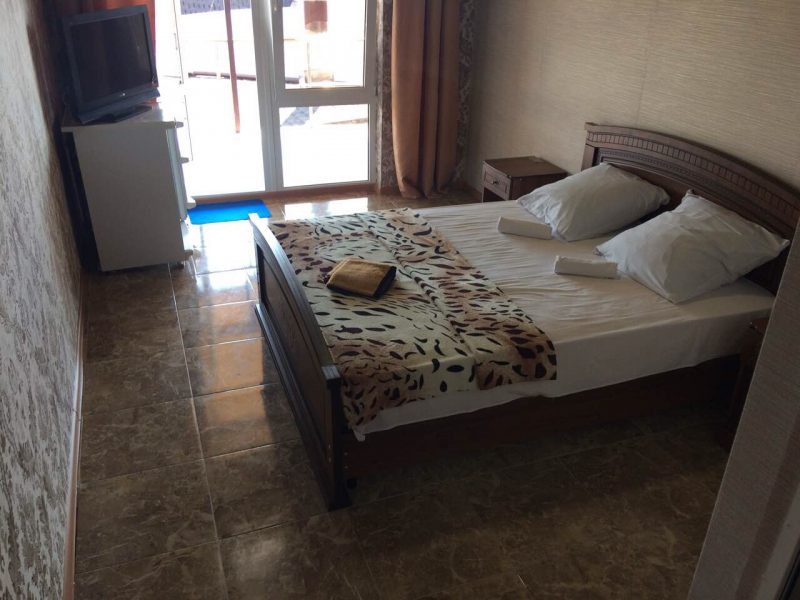 Алые паруса (п. Новомихайловский)