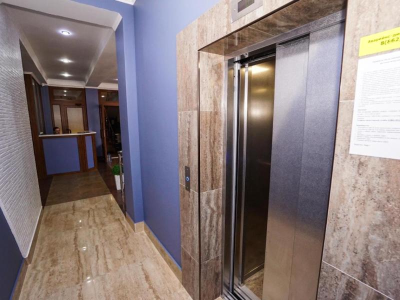 Альбатрос (ул. Просвещения)