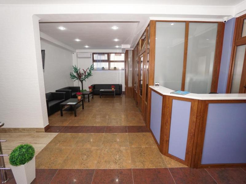 Альбатрос (ул. Просвещения)