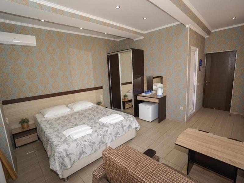 Альбатрос (ул. Просвещения)