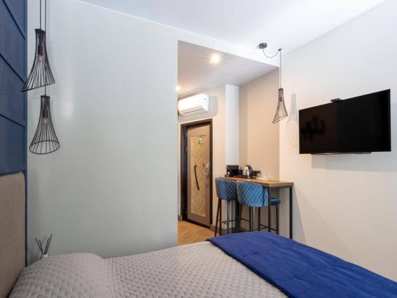 Амиго Академия