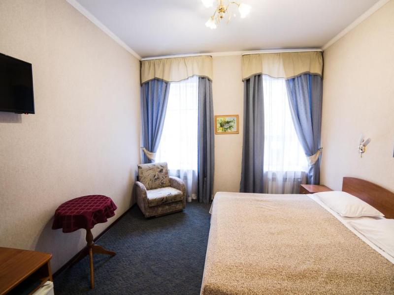 Амулет на Большом проспекте Петроградской стороны