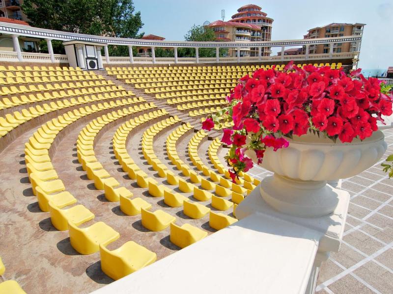Atrium Beach Hotel