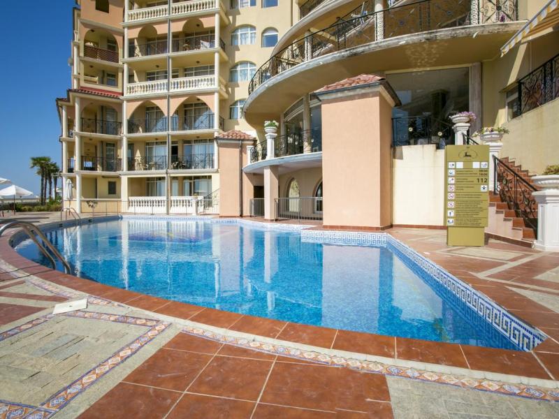 Atrium Beach Hotel