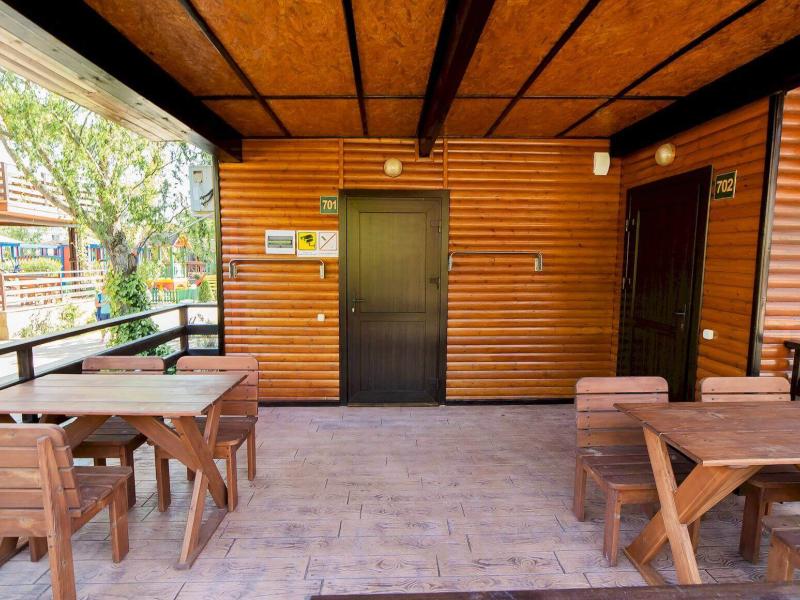 Афалина (пр. Пионерский)