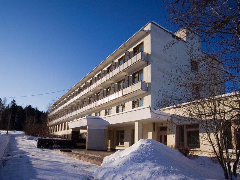 Белые ключи