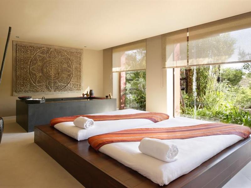 Royal Hideaway Asia Gardens Hotel & Thai Spa