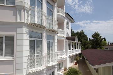 Отель Villa Bonne Maison with Garden Россия, Алушта, фото 15