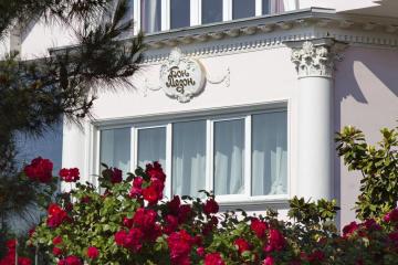 Отель Villa Bonne Maison with Garden Россия, Алушта, фото 20