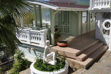 Отель Villa Bonne Maison with Garden Россия, Алушта, фото 8