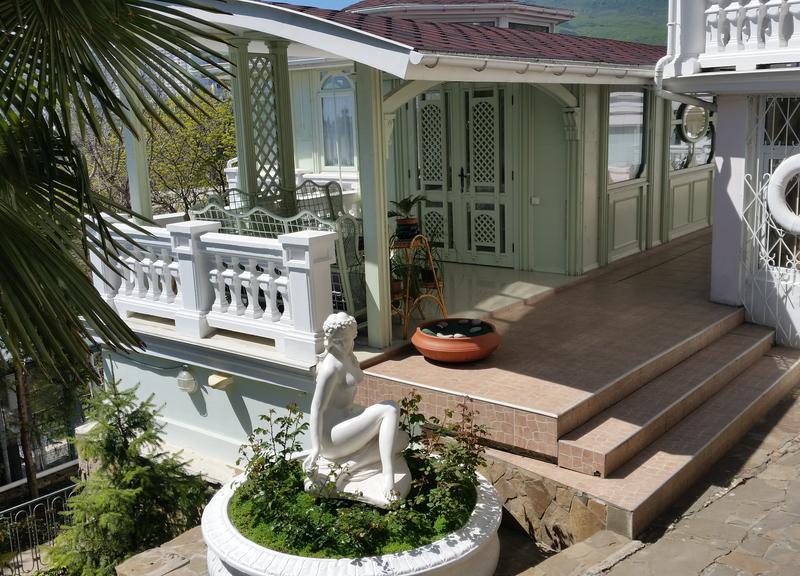 Villa Bonne Maison with Garden