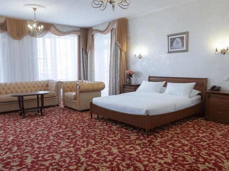 Отель Крона 